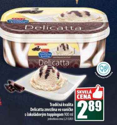 Delicatta zmrzlina vo vaničke s čokoládovým toppingom
