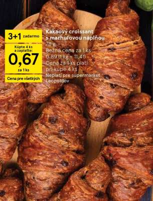 Kakaový croissant s marhuľovou náplňou